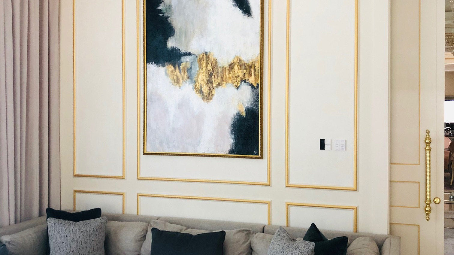 oil painting in interior