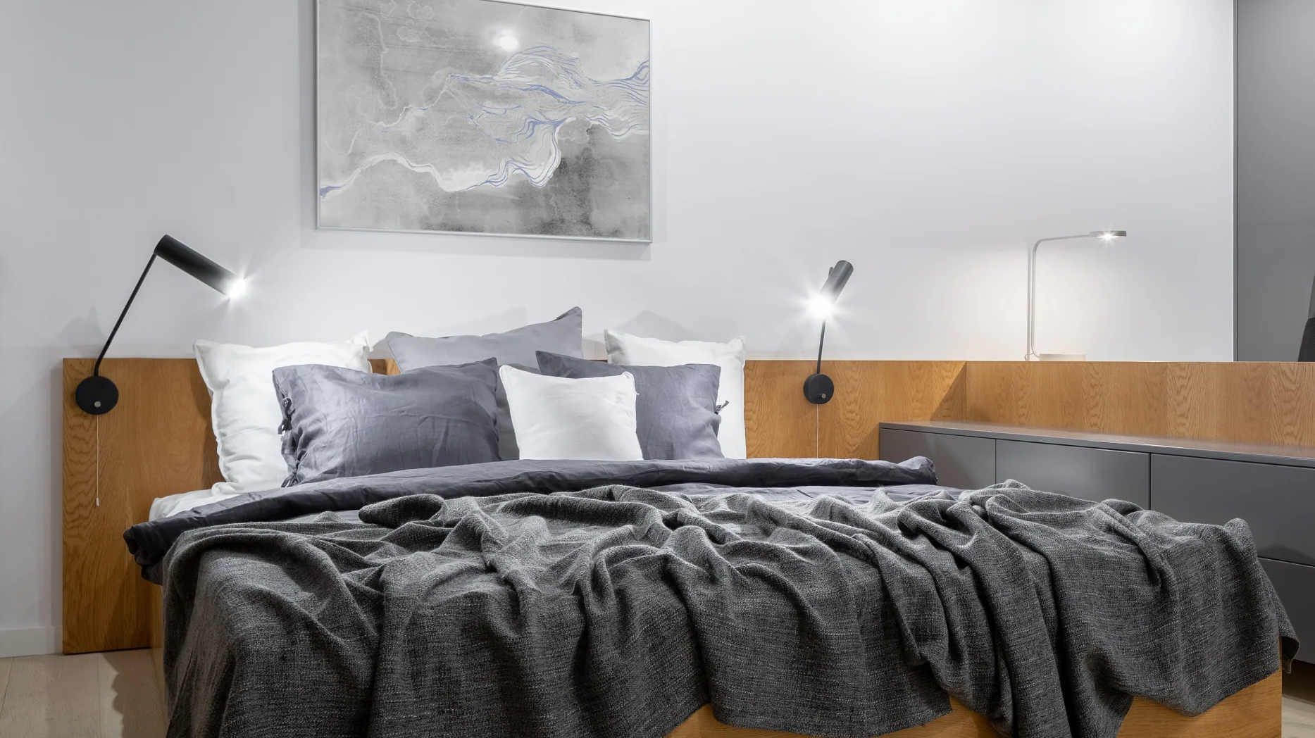 Modern Bedroom Paintings Ideas