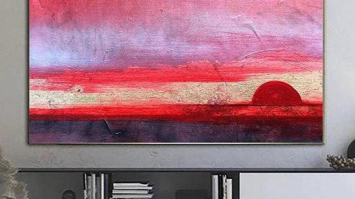 The Best Paintings for Living Room Walls: from Cool Abstracts to Decorative Centerpieces