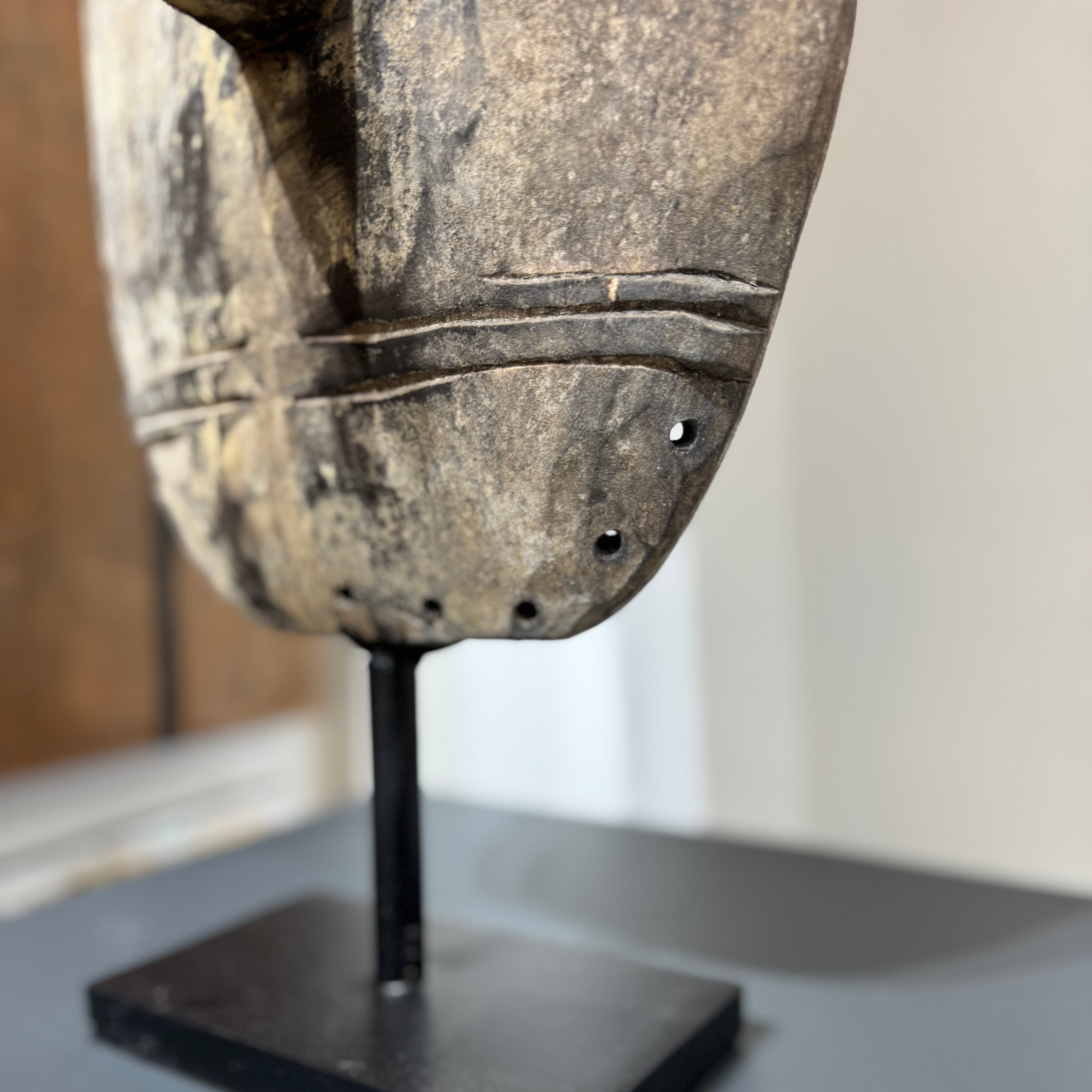 SILENT SEER 27.5"x11"