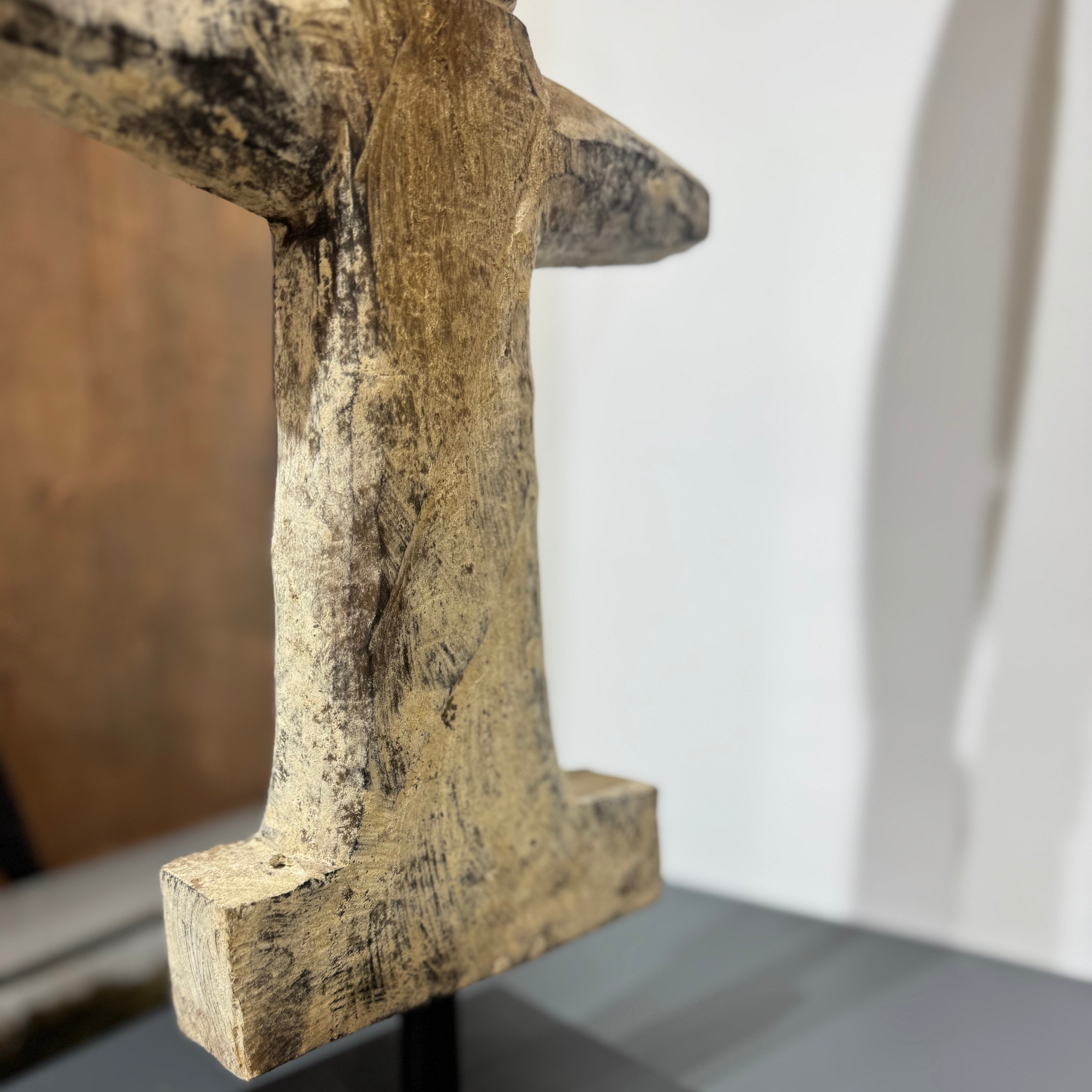 SILENCE TOTEM 27.5"x7.8"