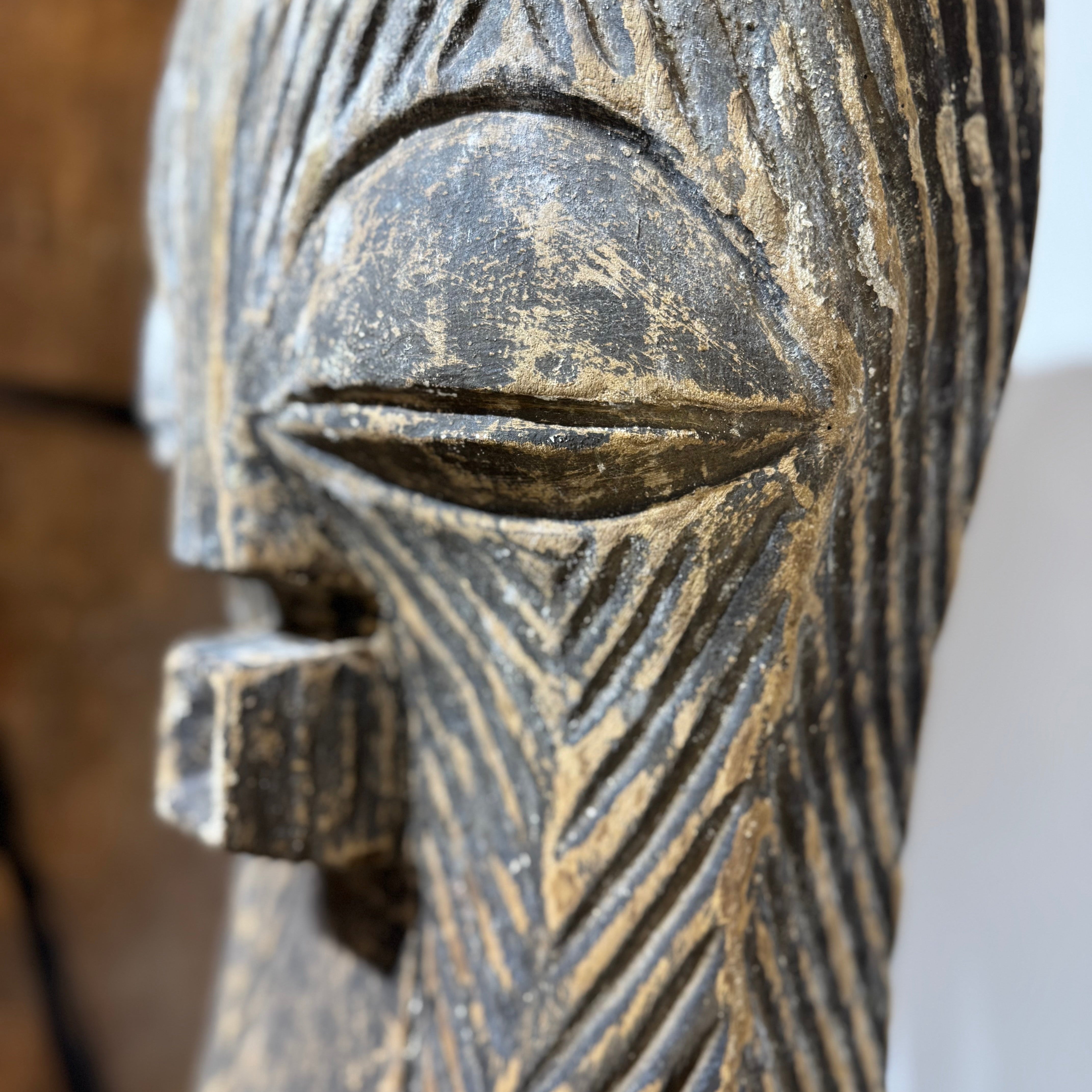 DREAMWATCHER 33.28"x11.81"