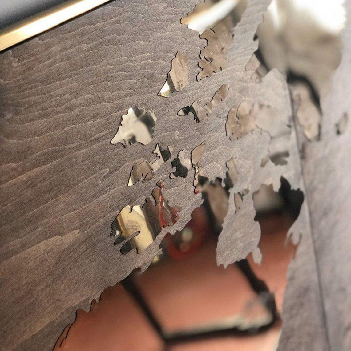 METAL WORLD MAP 3p: 27.2"x48.3"