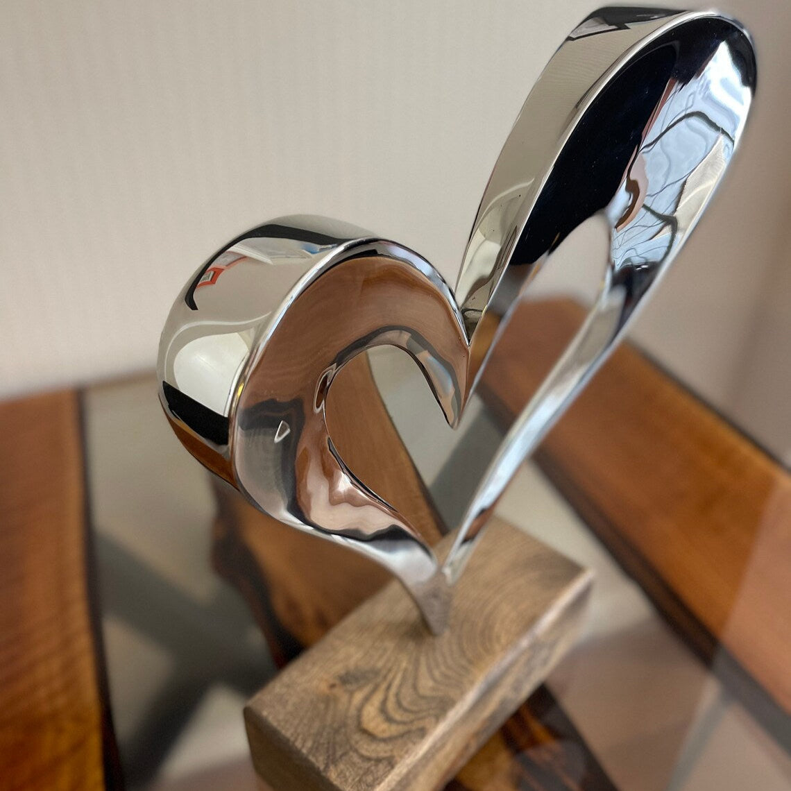 LOVING HEART 21.6"x15.7"