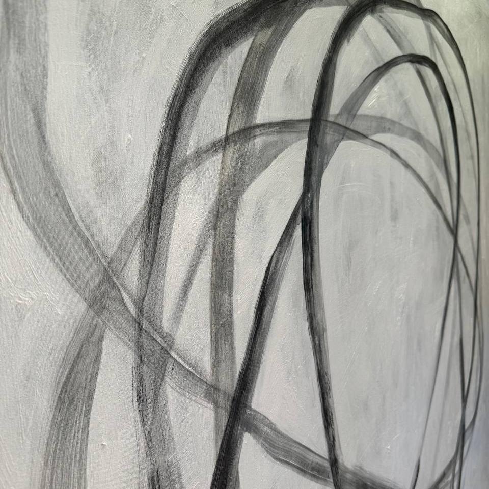 MINIMALIST SWIRL 72"x72"