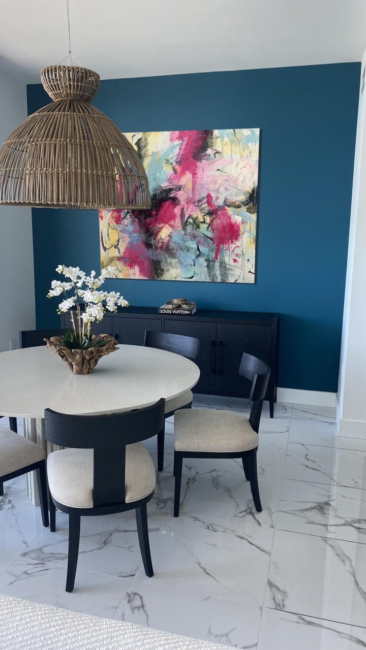 Visualization of a painting on your wall