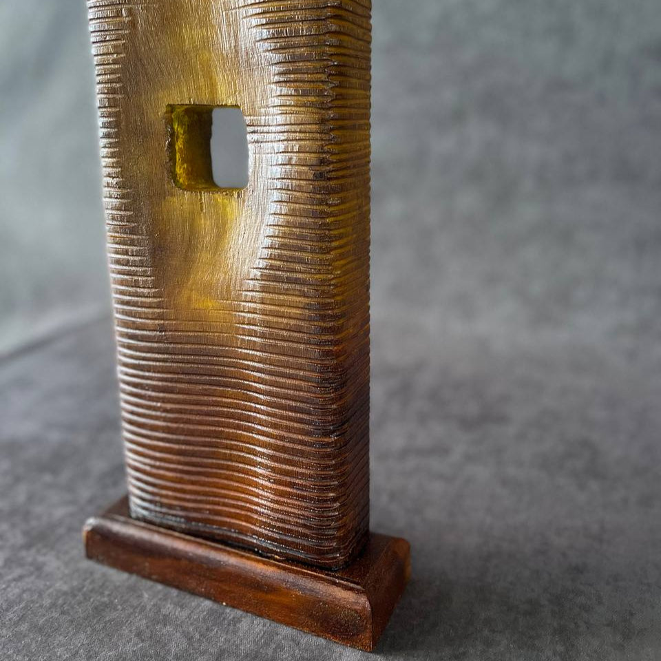 HONEY TOWER 27"x5"