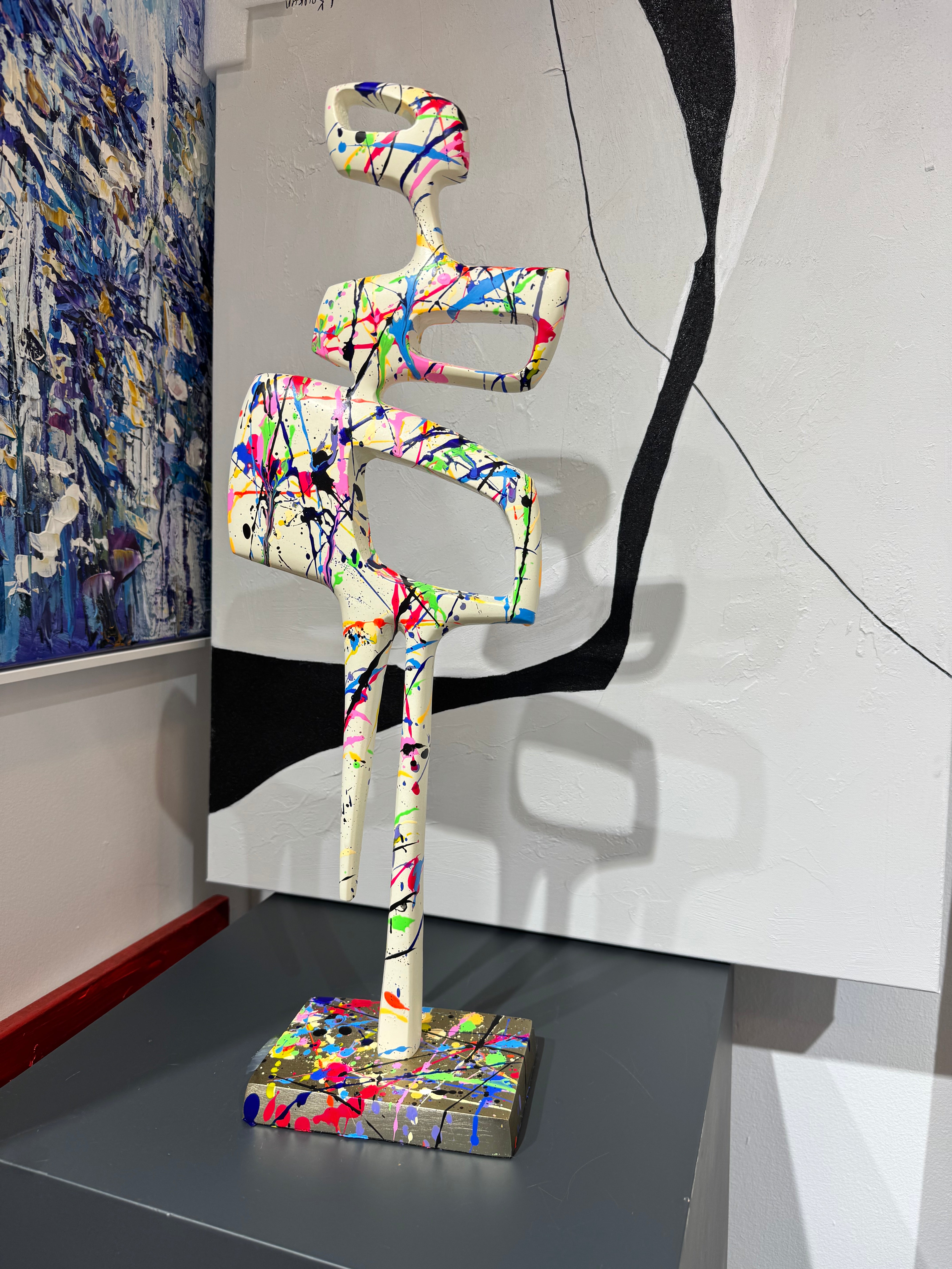 CELESTIA 22.8"x7.1"x3.9"