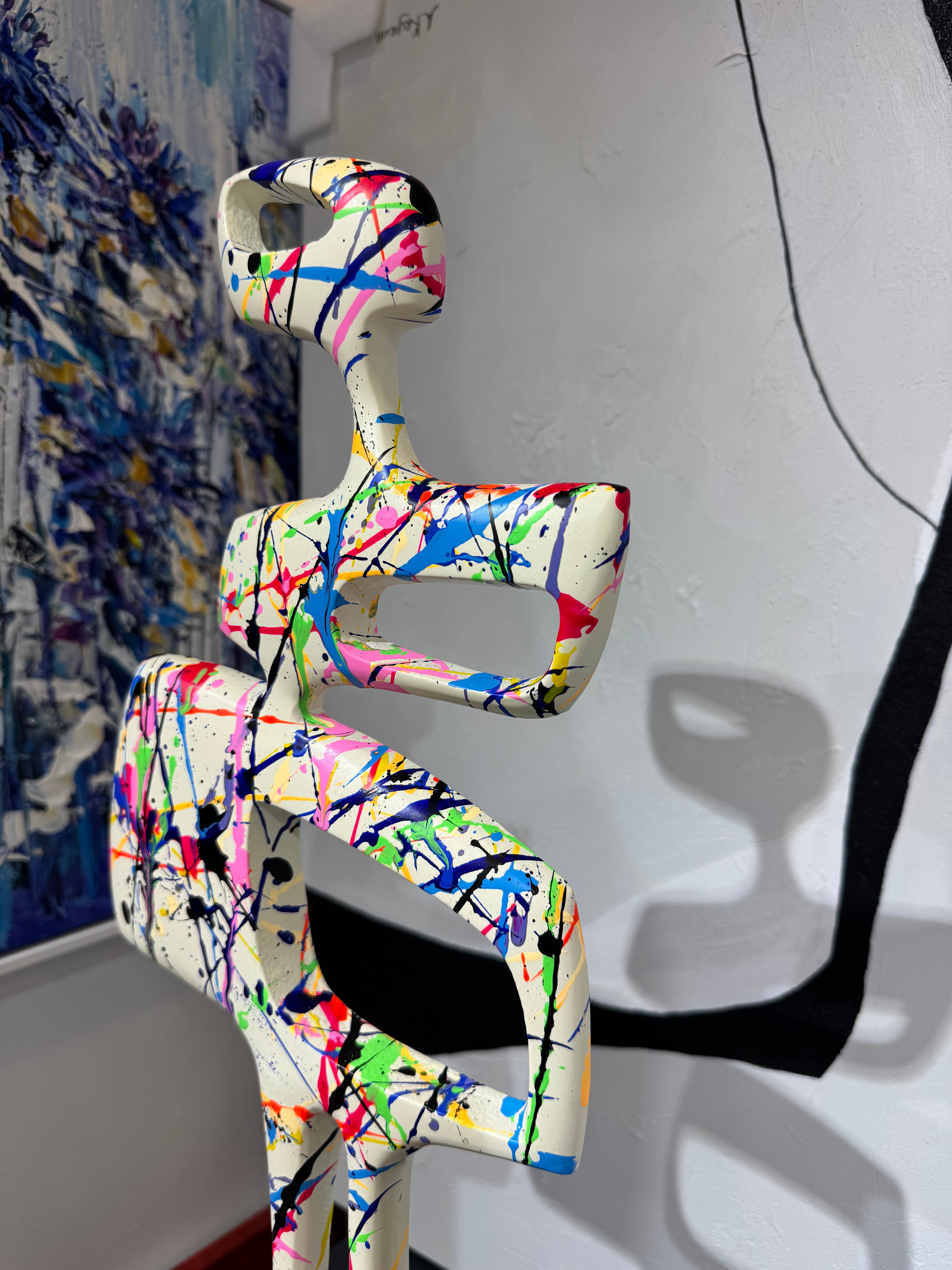 CELESTIA 22.8"x7.1"x3.9"