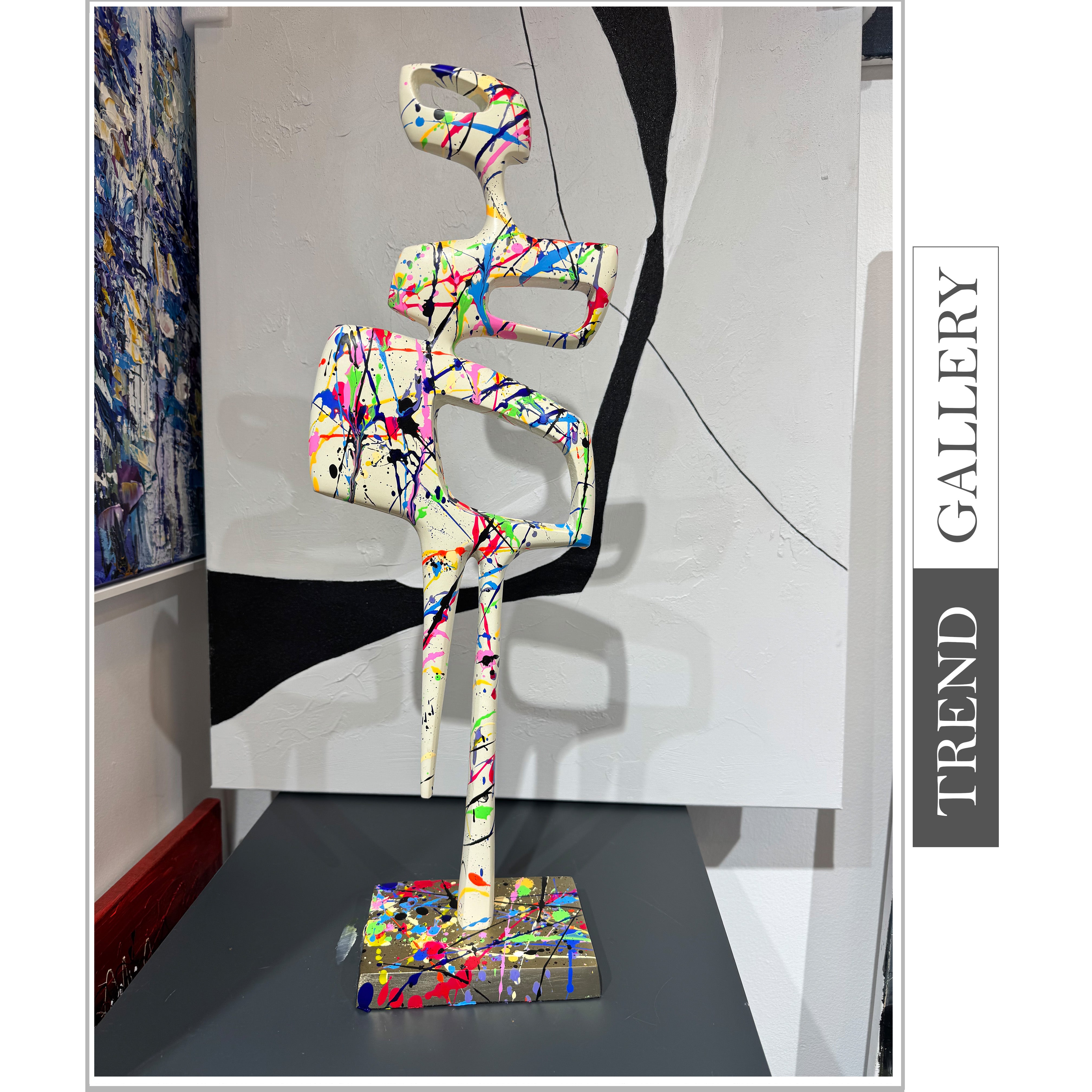 CELESTIA 22.8"x7.1"x3.9"