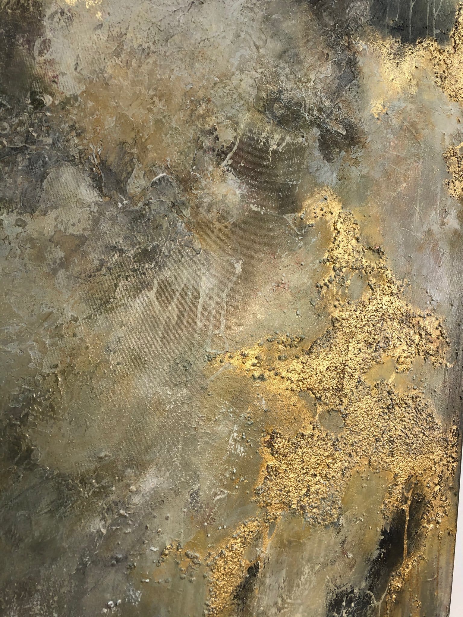 أفضل أفكار اللوحة الذهبية لفن الجدران الداخلية slider2-image-3